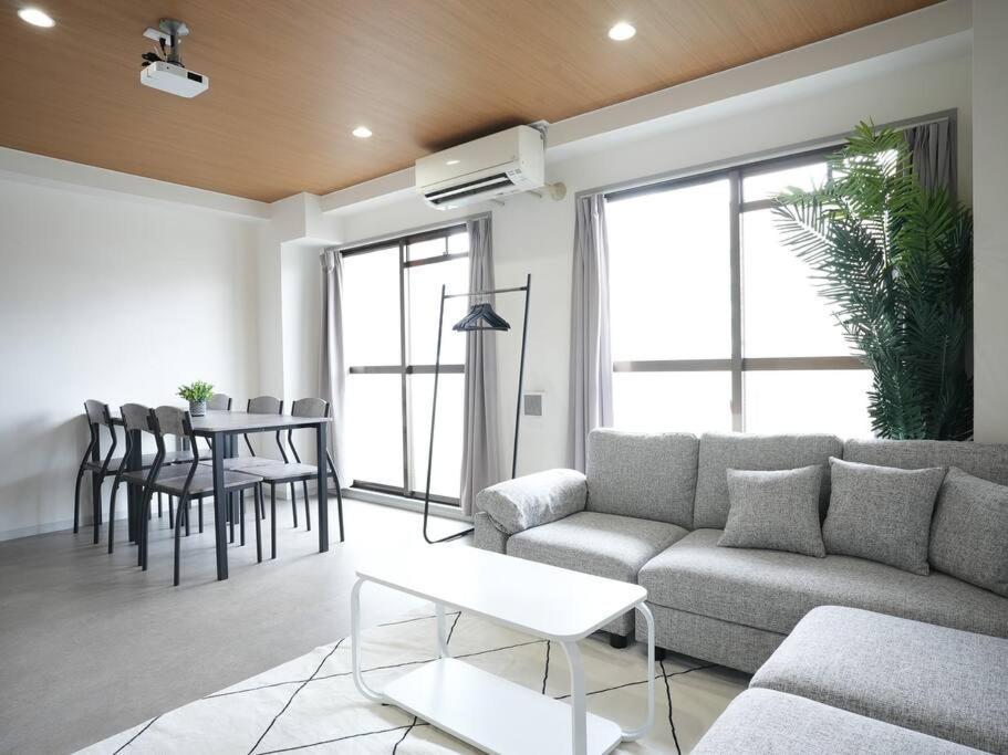 Apartemen Tasoneurbanstayosaka なんば西stb5f Osaka
